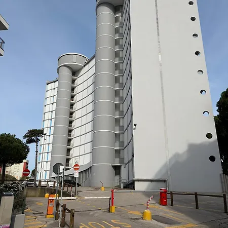 Vista Mare Con Piscina Mv8 Lignano Sabbiadoro